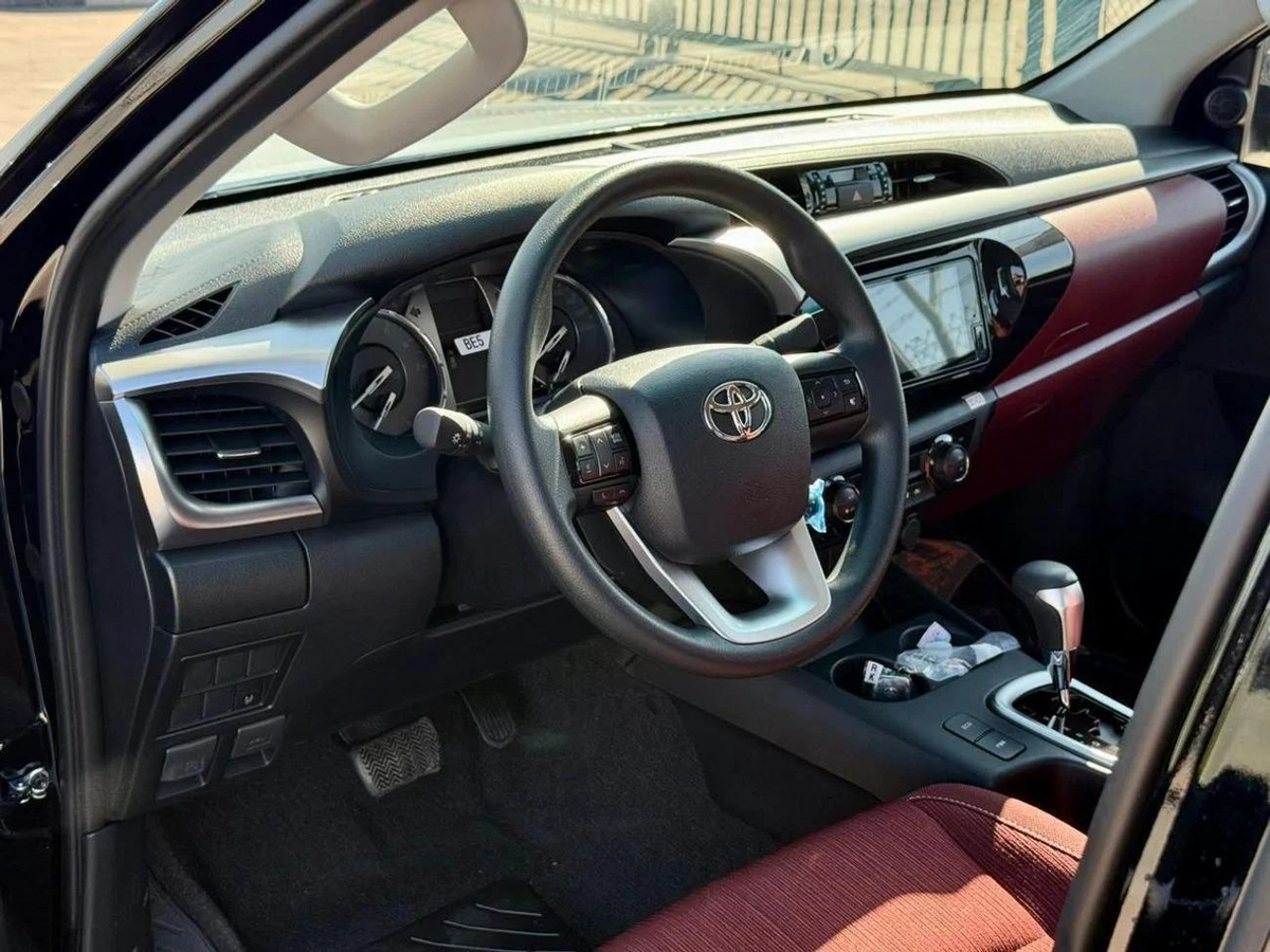 Toyota Hilux SR5 2.7L Petrol 4WD 2026 Export Price @ 137,500 AED-11-11