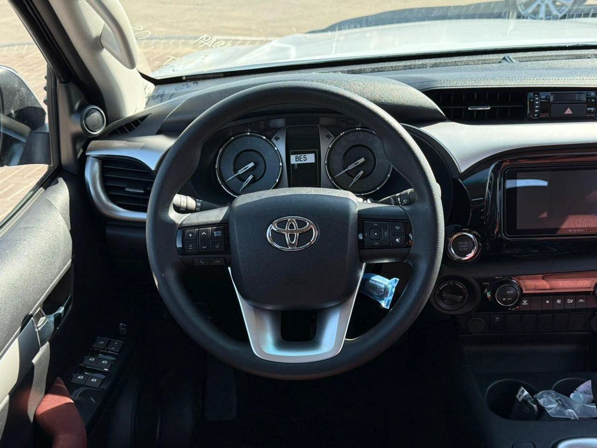 Toyota Hilux SR5 2.7L Petrol 4WD 2026 Export Price @ 137,500 AED-2-2