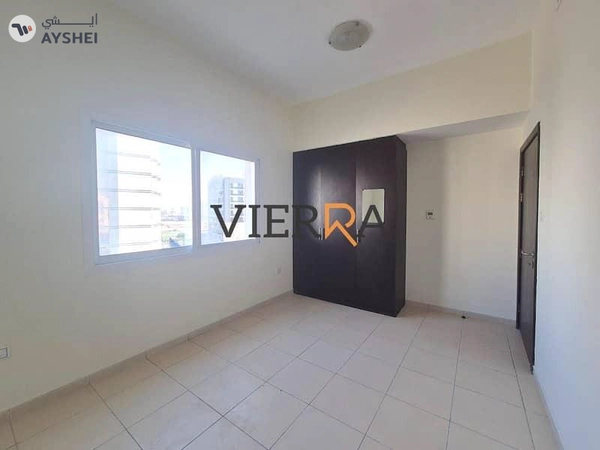 Mazaya 29, Queue Point, Liwan, Dubai