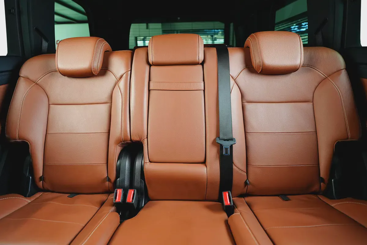 Mercedes Benz GLS 500 4 MATIC-GCC-7 Seats-AMG Body Styling-Full Options-Excellent Condition-16-16