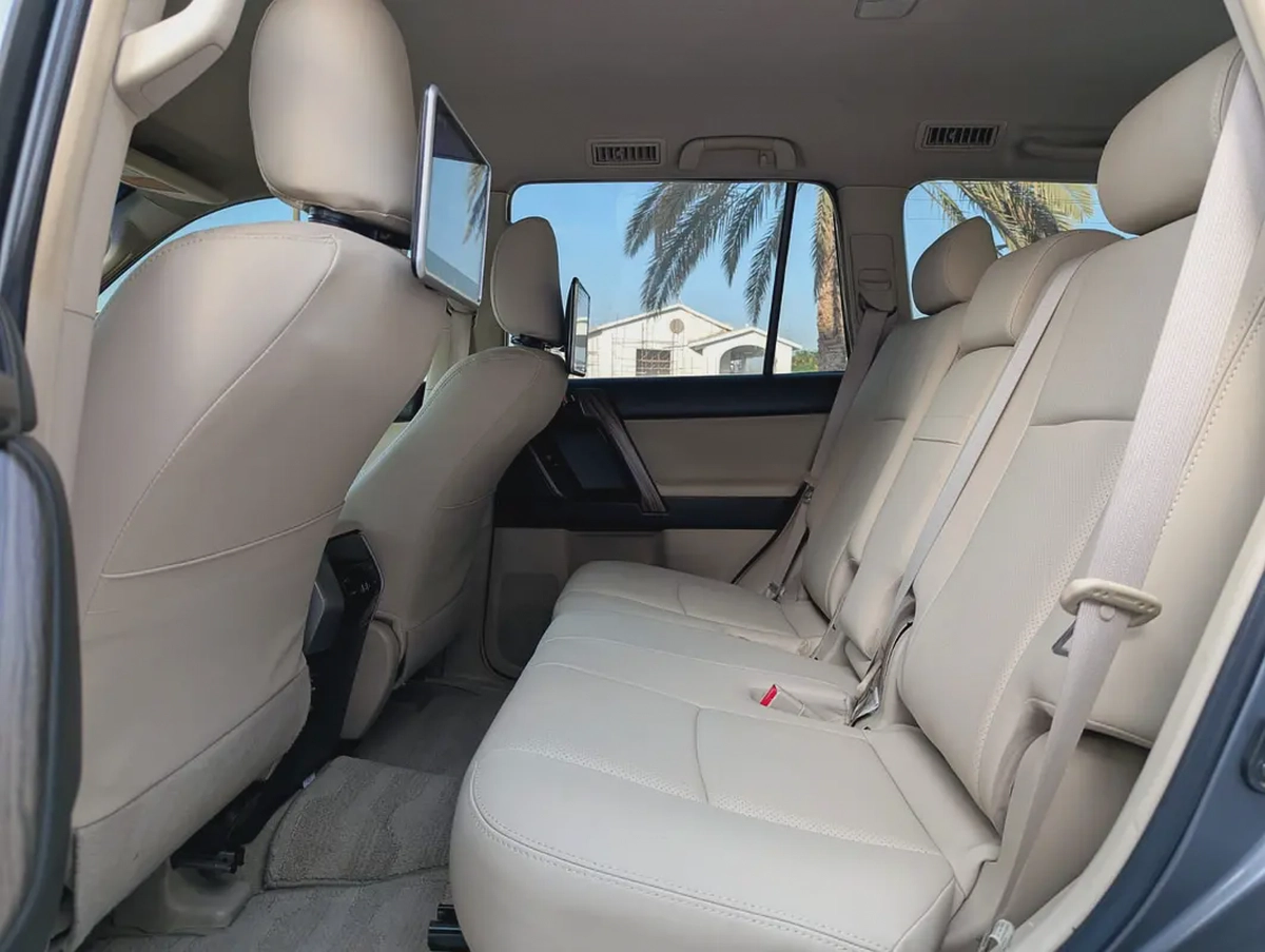 TOYOTA PRADO 2012 FACELIFTED 2023 WITH INTERIOR AND EXTERIOR V4 2.7L GCC IN EXCELLENT CONDITION