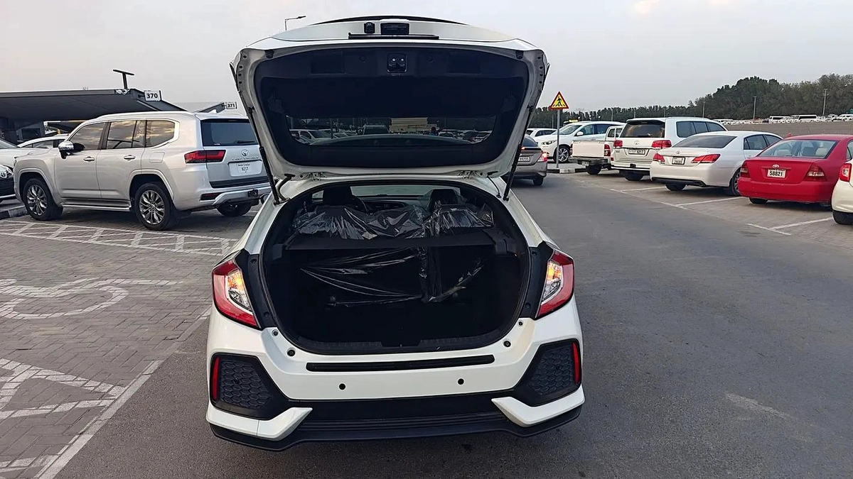 2018 Honda Civic LX Sport - American Specs - GCC Ready-3-3