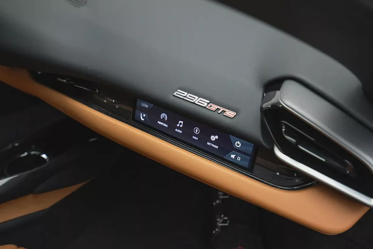 2024 FERRARI 296 GTB GCC | DEALER SERVICES AND WARRANTY-16-16