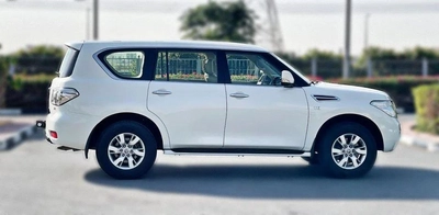 Nissan Patrol SE T1 5.6L AW Rostamani-2