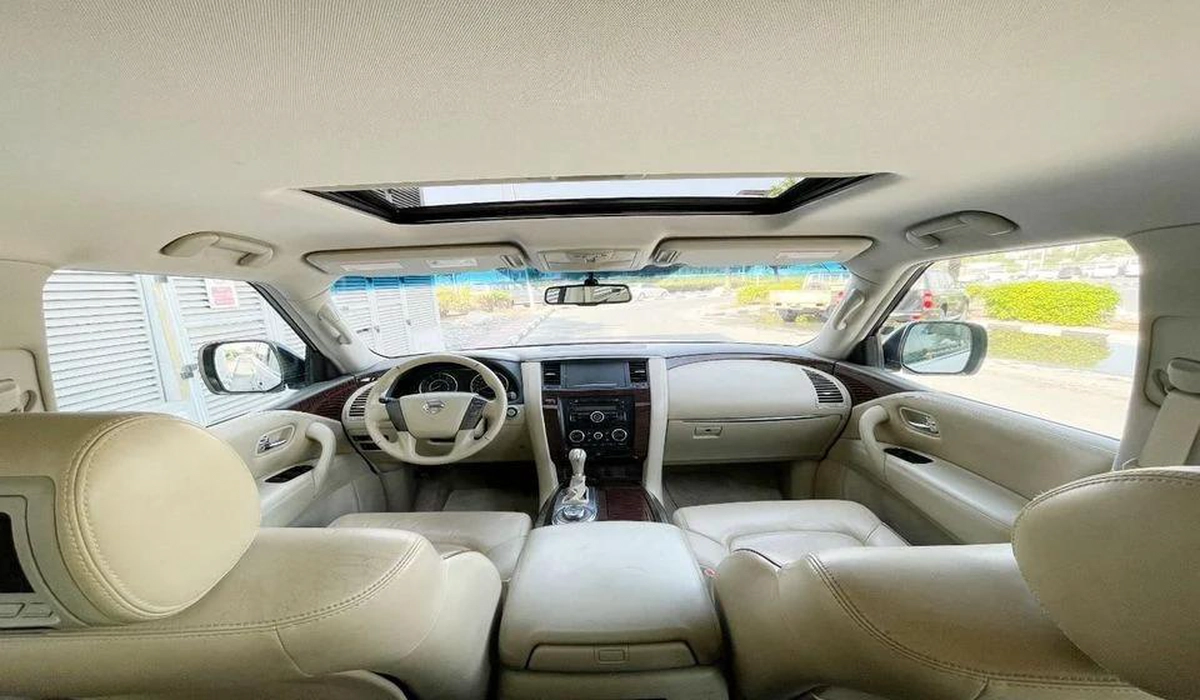Nissan Patrol SE T1 5.6L AW Rostamani-9-9