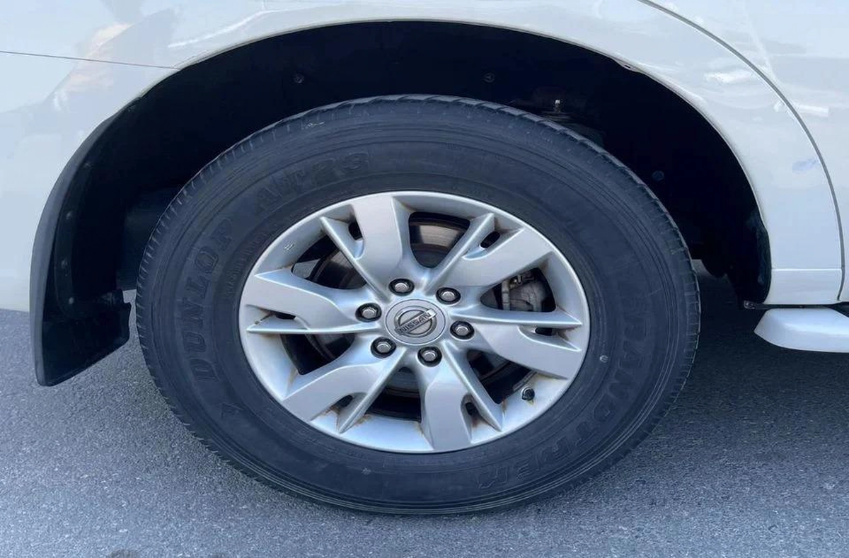Nissan Patrol SE T1 5.6L AW Rostamani-8-8