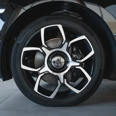 2026  ROLLS ROYCE CULLINAN BLACK BADGE ( BRAND NEW )-17