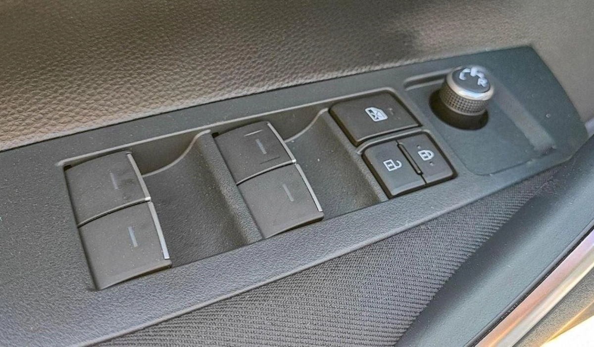 Toyota Corolla XLI COROLLA 1.6L MED OPTION 2023