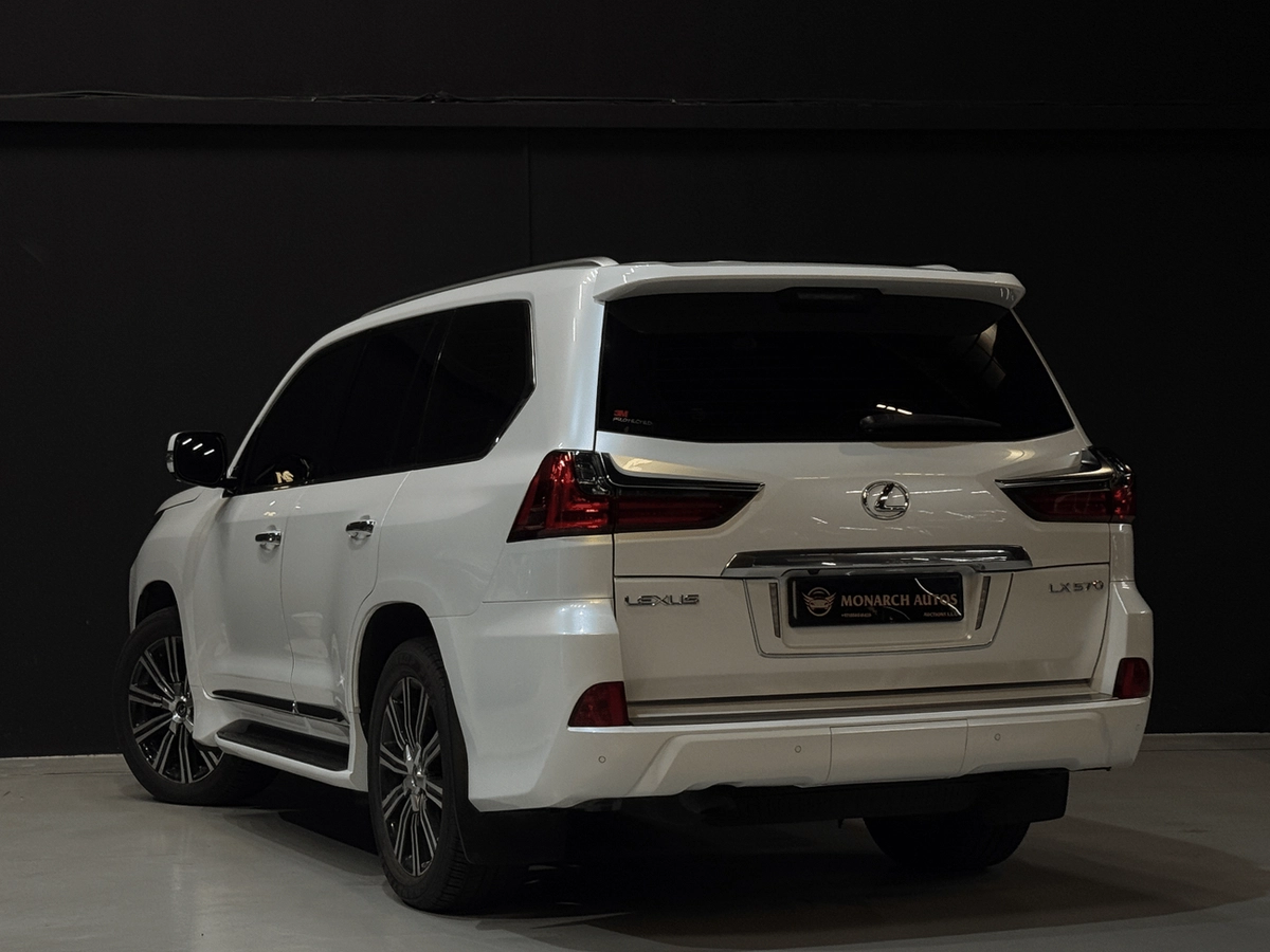 Lexus LX570 SIGNATURE PLATINUM-3-0