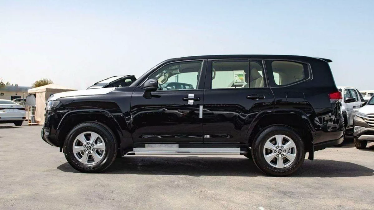 Toyota Land Cruiser GXR2 3.3L-4-0