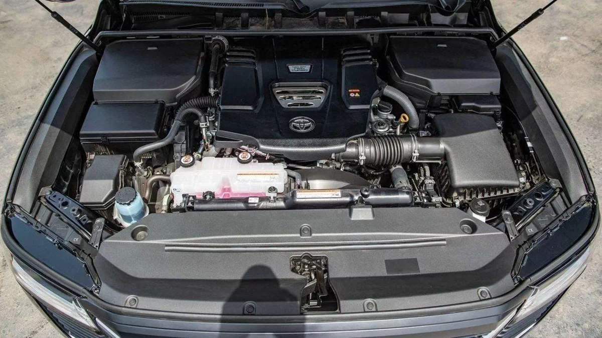 Toyota Land Cruiser GXR2 3.3L-7-0
