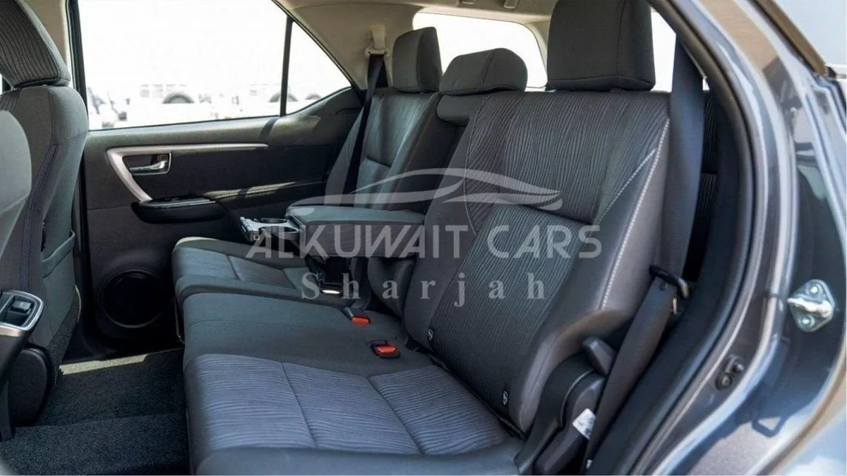 Toyota Fortuner EXR Toyota Fortuner 2.4L Diesel AT 4X4 MY2025-9-0