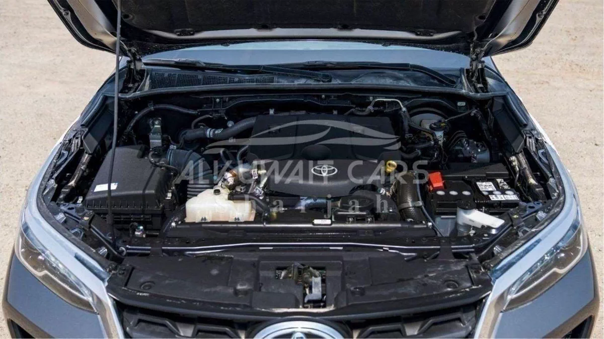 Toyota Fortuner EXR Toyota Fortuner 2.4L Diesel AT 4X4 MY2025-13-0