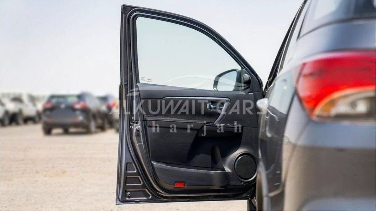 Toyota Fortuner EXR Toyota Fortuner 2.4L Diesel AT 4X4 MY2025-16-0