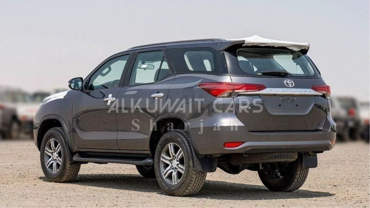 Toyota Fortuner EXR Toyota Fortuner 2.4L Diesel AT 4X4 MY2025-3-0