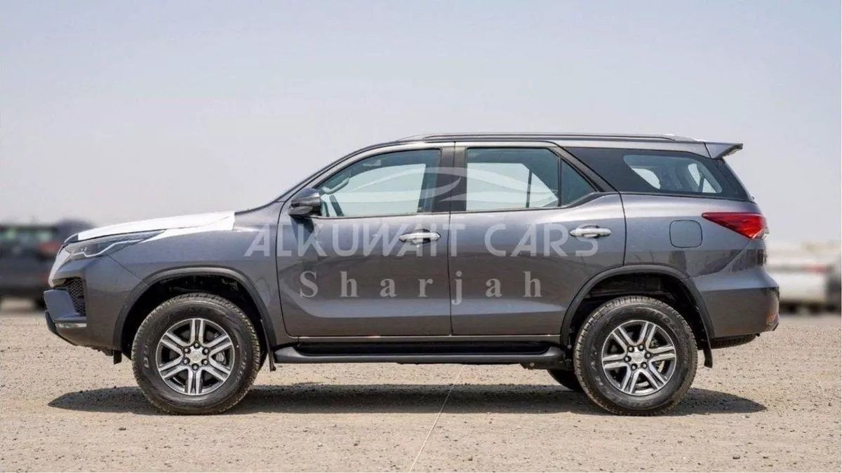 Toyota Fortuner EXR Toyota Fortuner 2.4L Diesel AT 4X4 MY2025-5-0