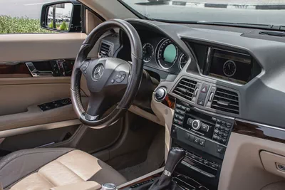 Mercedes-Benz E-Class E 350 - 2011 - Japanese Specs - Pristine Condition-17
