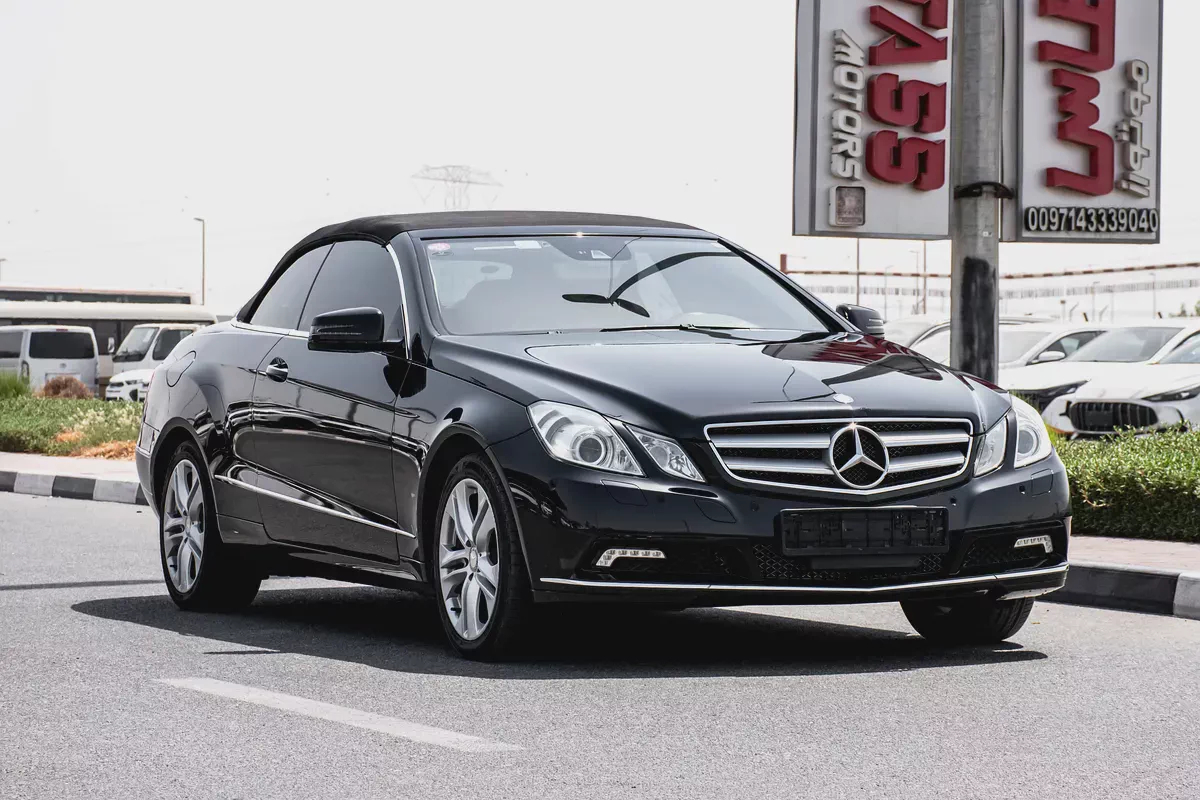Mercedes-Benz E-Class E 350 - 2011 - Japanese Specs - Pristine Condition