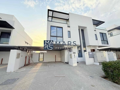 🏡 Luxurious 4-Bedroom Villa for Rent in Ajmal Makan City Sharjah Waterfront 🌊-0