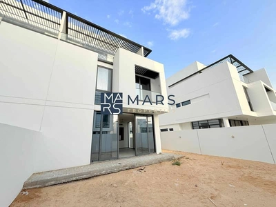 🏡 Luxurious 4-Bedroom Villa for Rent in Ajmal Makan City Sharjah Waterfront 🌊-1