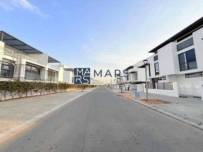 🏡 Luxurious 4-Bedroom Villa for Rent in Ajmal Makan City Sharjah Waterfront 🌊-3
