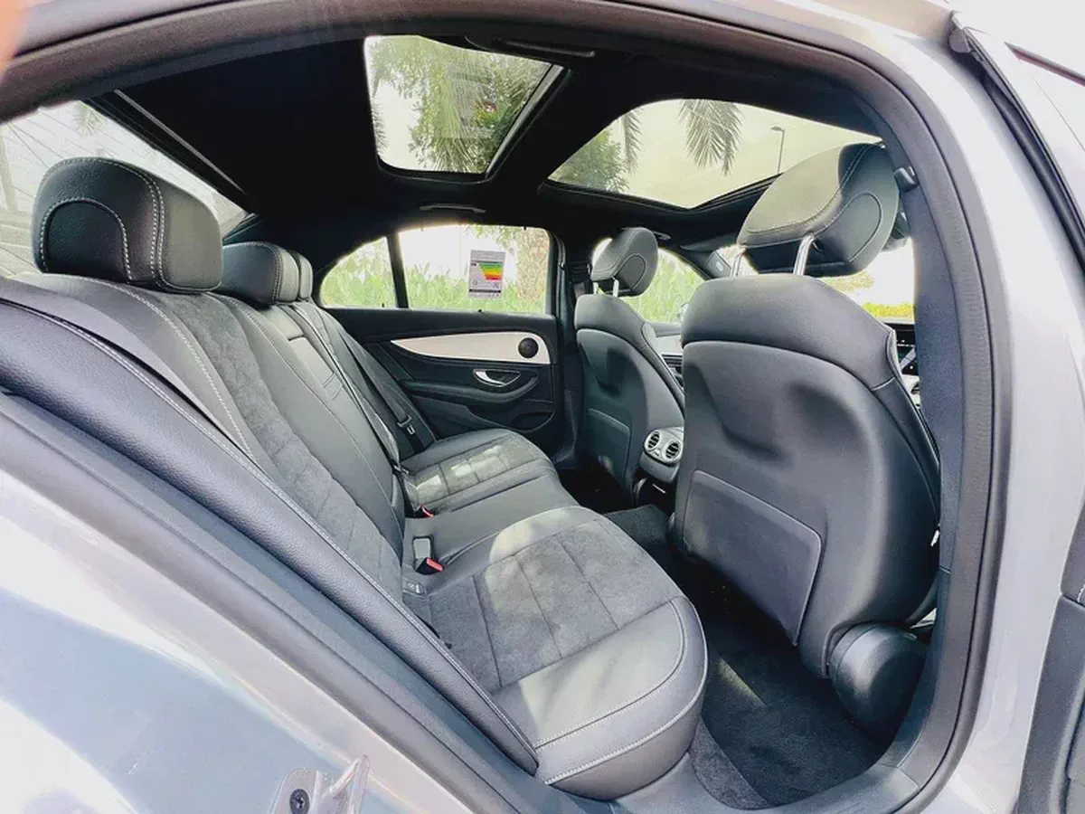MERCEDES BENZ E200 AMG | BRAND NEW | GCC SPECS | YEAR: 2023-10-10