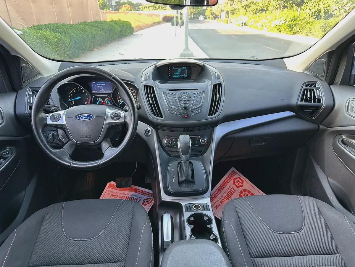 Ford Escape SE 2016 GCC Specs - Excellent Condition-9-9