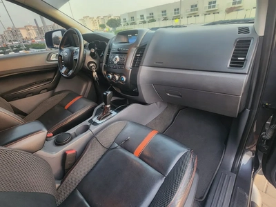 4X4 DIESEL 2015 Ford Ranger 3.2L || GCC Specs ||Well maintained single owner used-8