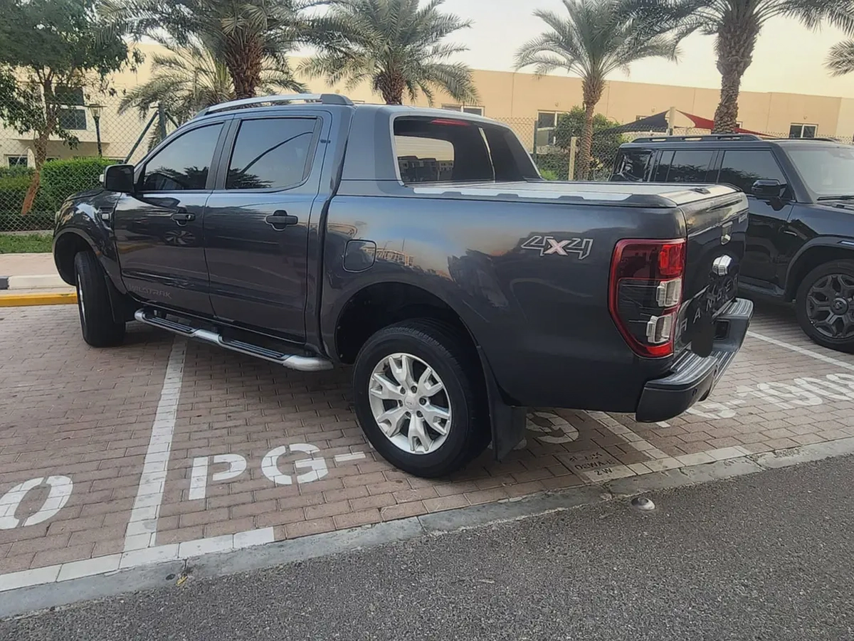 4X4 DIESEL 2015 Ford Ranger 3.2L || GCC Specs ||Well maintained single owner used-6-6