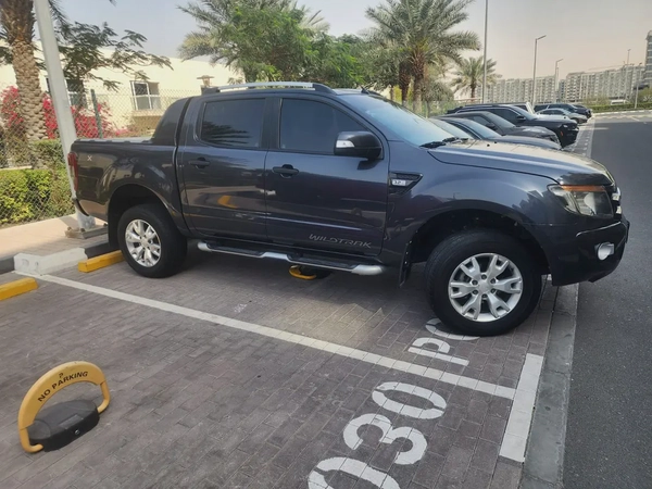 4X4 DIESEL 2015 Ford Ranger 3.2L || GCC Specs ||Well maintained single owner used
