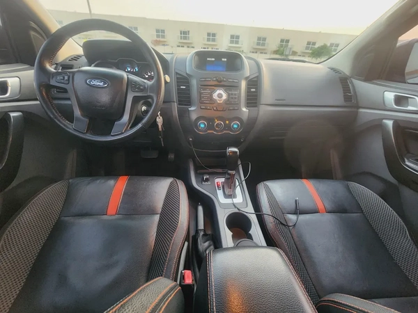 4X4 DIESEL 2015 Ford Ranger 3.2L || GCC Specs ||Well maintained single owner used