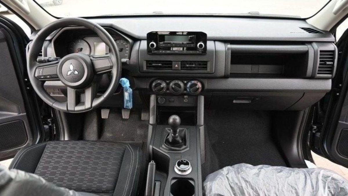 Mitsubishi L200 L200 2.4L MT Petrol 2024-5-0