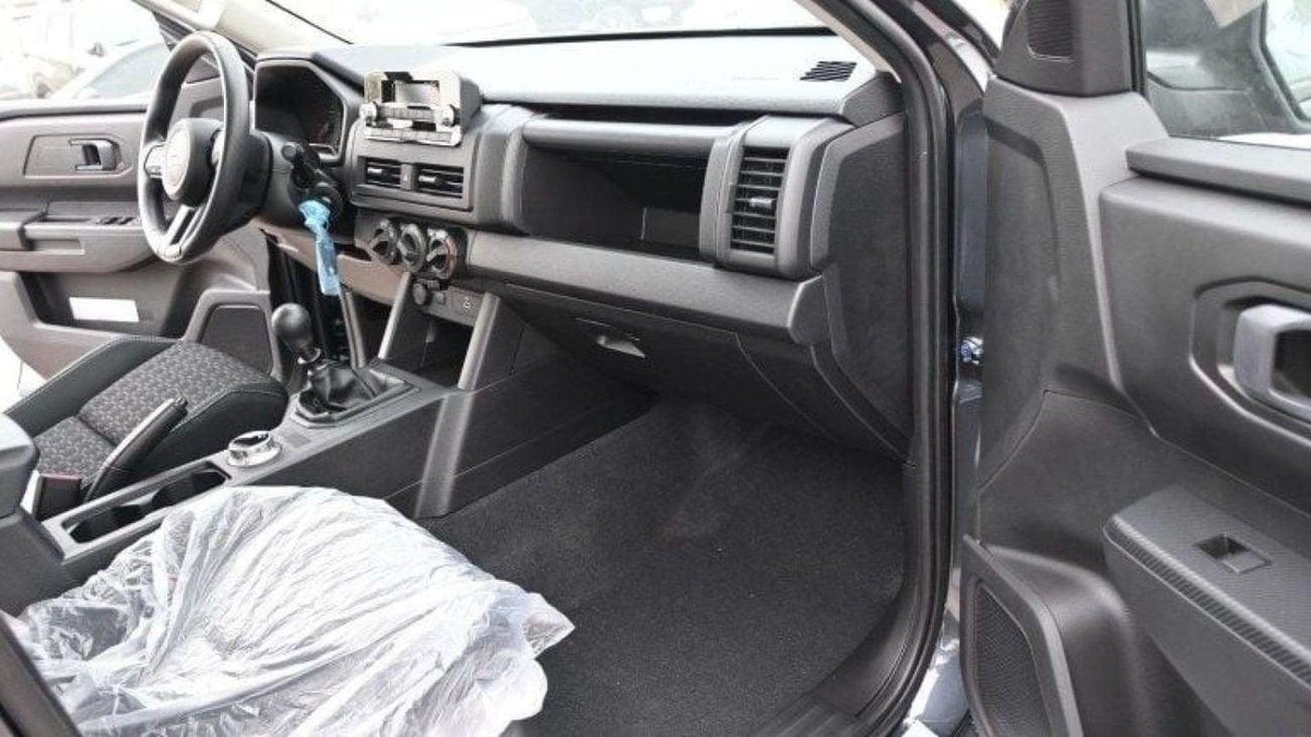 Mitsubishi L200 L200 2.4L MT Petrol 2024-7-0
