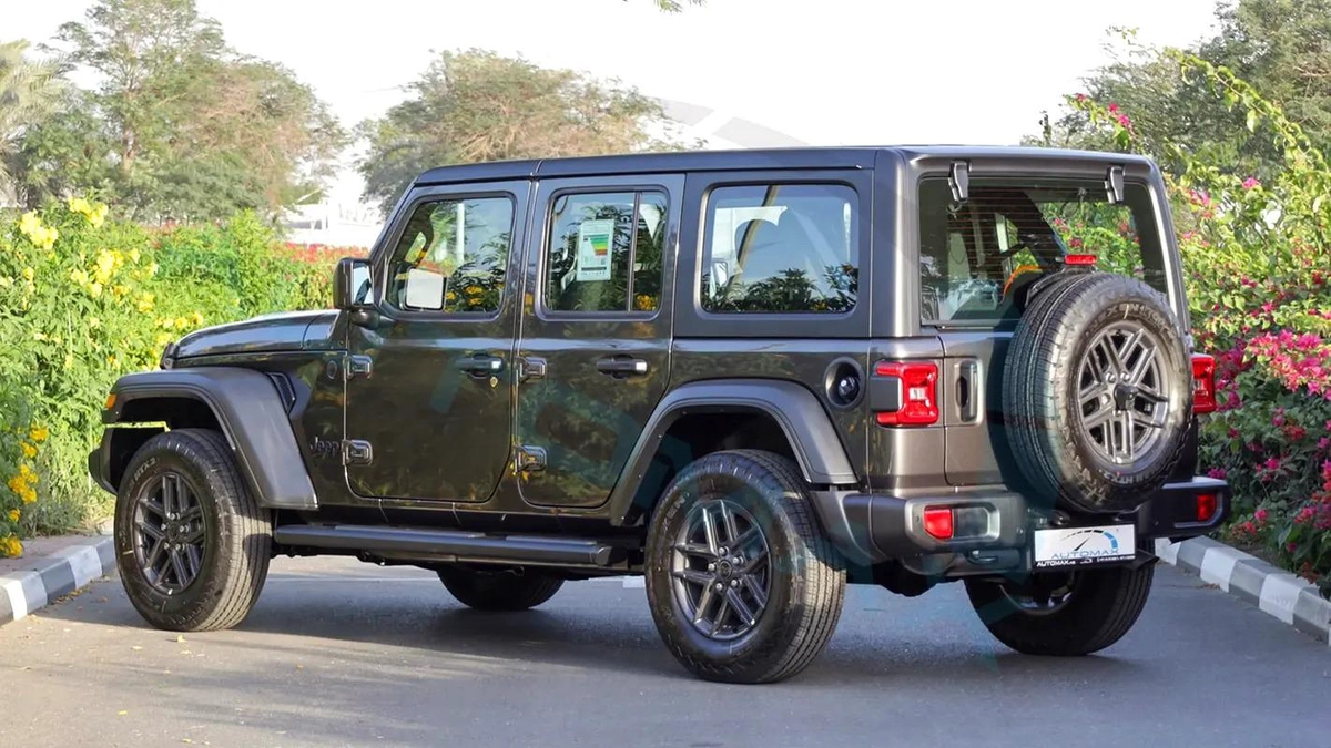 2026 JEEP WRANGLER UNLIMITED SPORT S I4 2.0T GCC With 3 Years Or 60,000 Km Warranty-11-11