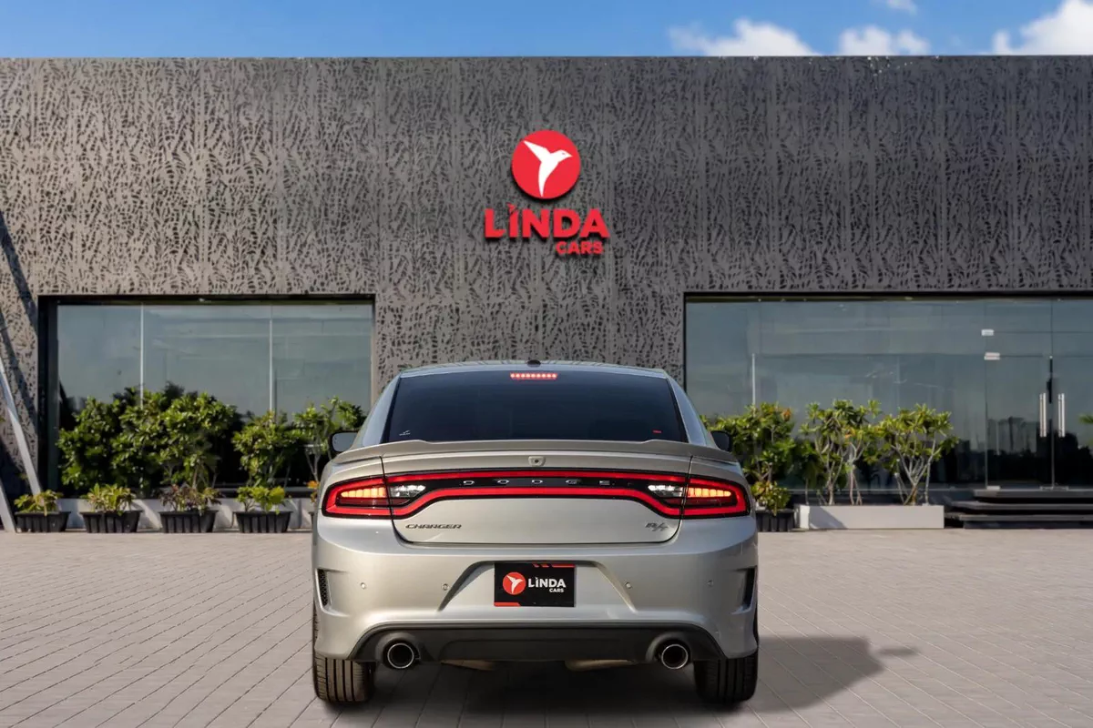 Dodge Charger 2023-12-12