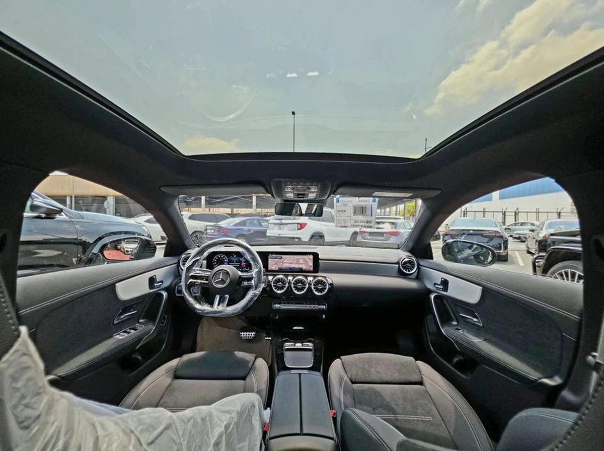 Mercedes Benz CLA 200 AMG Under Agency Warranty 2026 GCC - AED 175,000-5-5