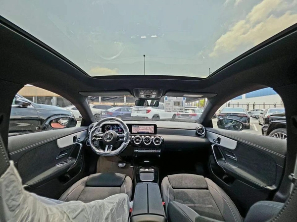 Mercedes Benz CLA 200 AMG Under Agency Warranty 2026 GCC - AED 175,000