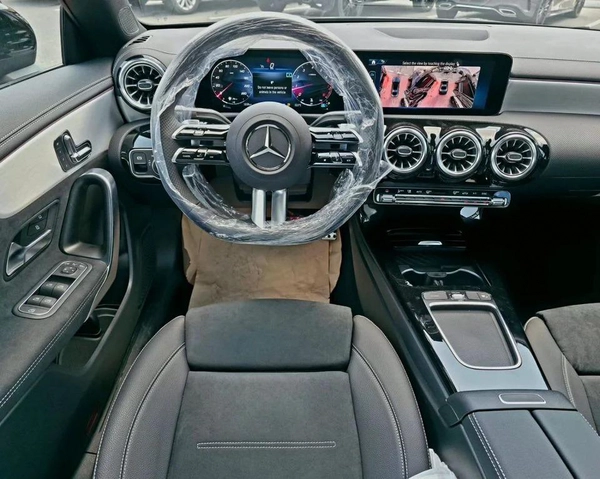 Mercedes Benz CLA 200 AMG Under Agency Warranty 2026 GCC - AED 175,000