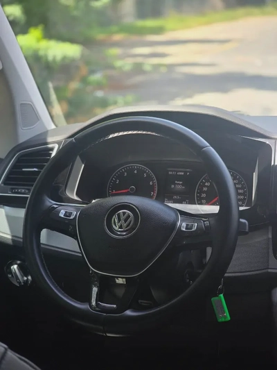 Volkswagen Multivan Highline 2019 GCC Specs | Low mileage | Accident free | Perfect condition-9