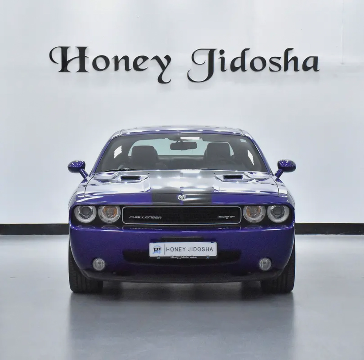 ONE and ONLY in the WHOLE REGION! Dodge Challenger SRT8 6.1 HEMI ( 2010 Model ) GCC Specs-1-1