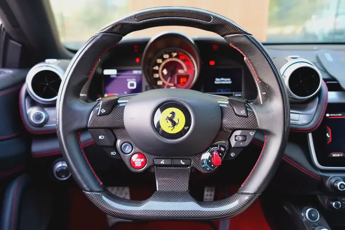 Ferrari GTC4 Lusso T 2018 GCC Specs Low Mileage-13-13