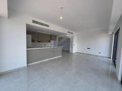 Resort Style Living | New Unit | Close to the Beach-3