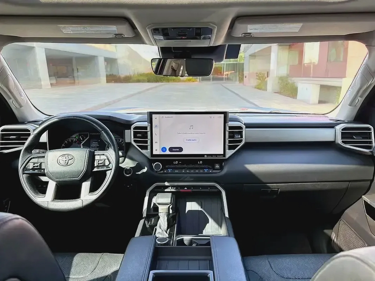 AED 2,560 P.M | 0% DOWN PAYMENT | TOYOTA TUNDRA LIMITED CREWMAX | 2022 | CLEAN TITLE-3-3