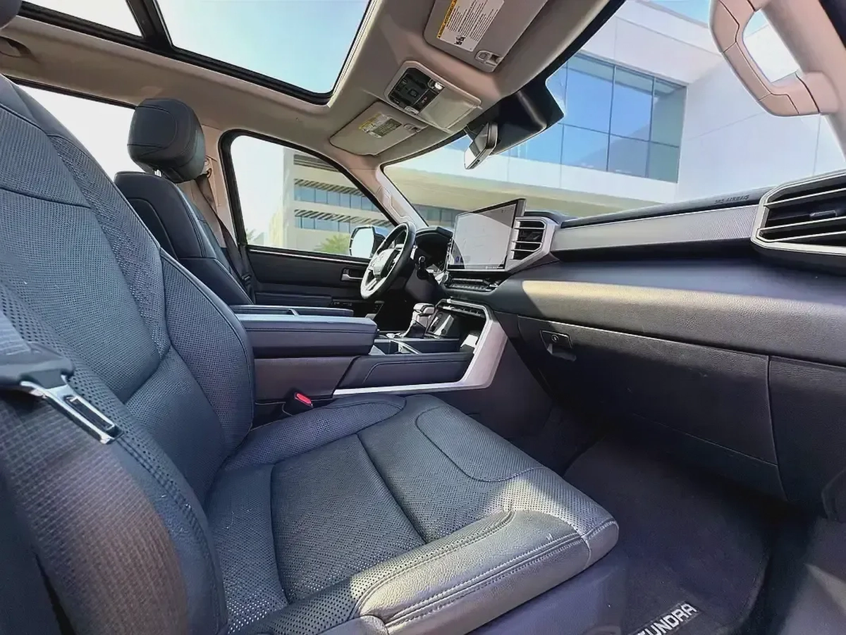 AED 2,560 P.M | 0% DOWN PAYMENT | TOYOTA TUNDRA LIMITED CREWMAX | 2022 | CLEAN TITLE-5-5