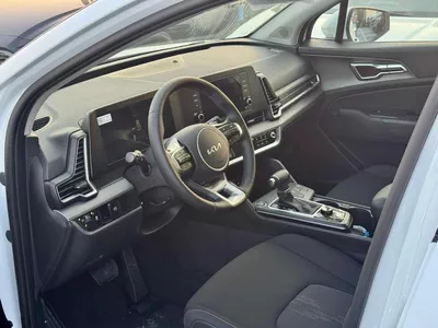 Kia Sportage LX 2.0L Petrol FWD 2025 Export Price @ 87,500 AED-4