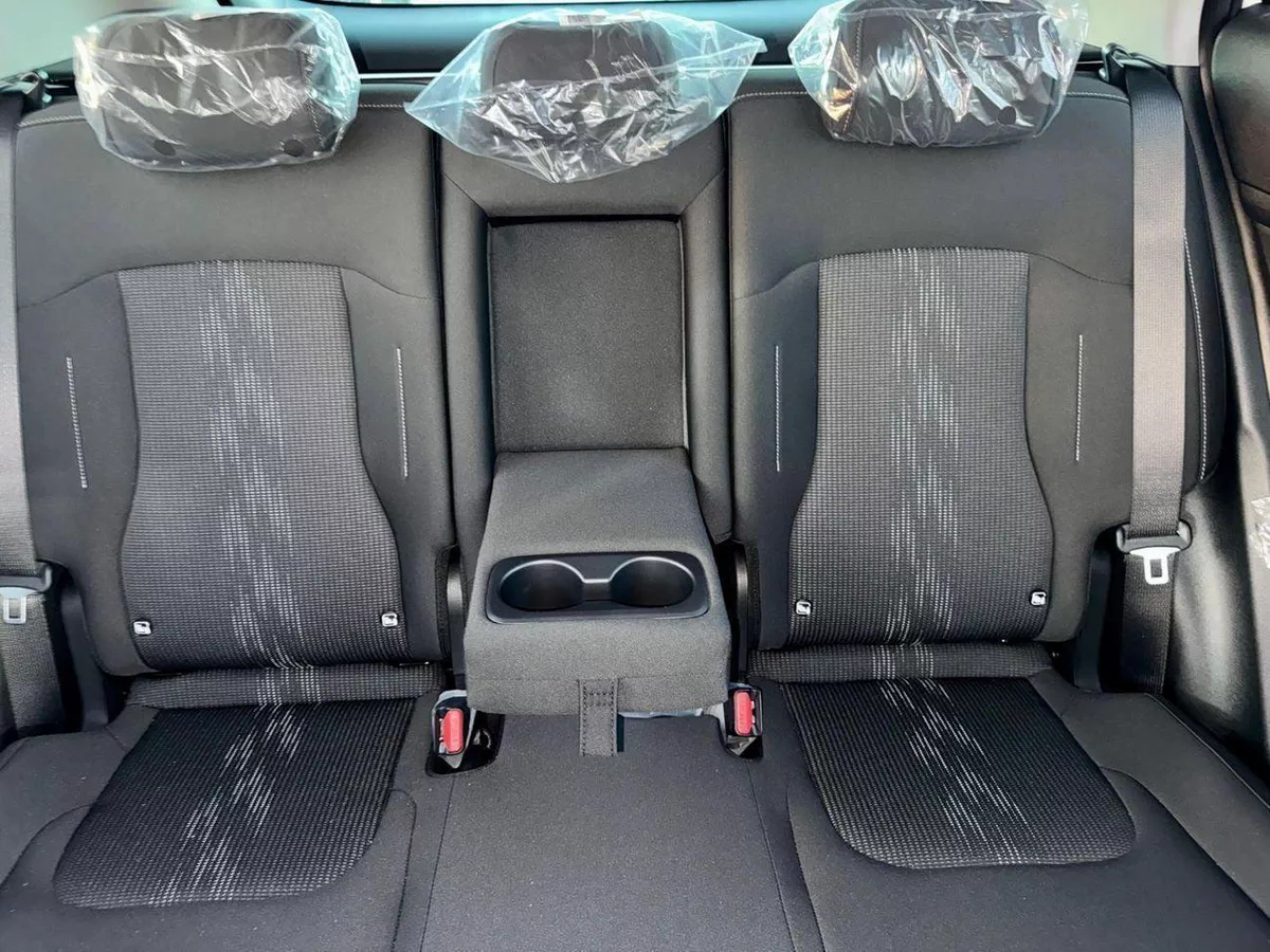 Kia Sportage LX 2.0L Petrol FWD 2025 Export Price @ 87,500 AED-2-2