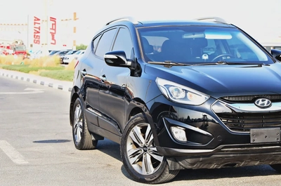 HYUNDAI TUCSON 2015 EMI STARTS AT 1575 AVAILABLE ON ZERO DOWNPAYMENT BANK FINANCE AND CASH-1