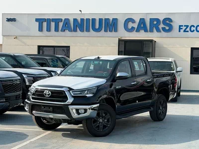 Toyota Hilux SR5 2.7L Petrol 4WD 2026 Export Price @ 137,500 AED-9