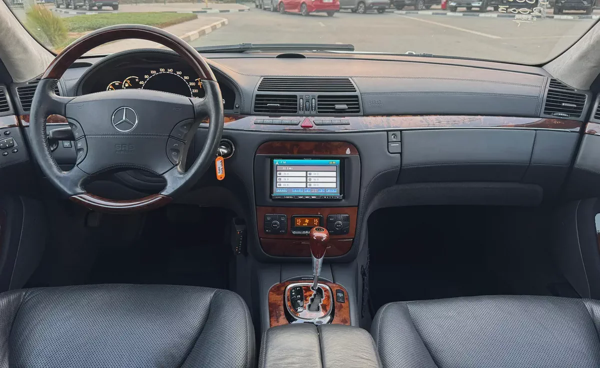 Mercedes-Benz S-Class S 600L 2003 - Japanese Specs Auction Grade 4/B-8-8