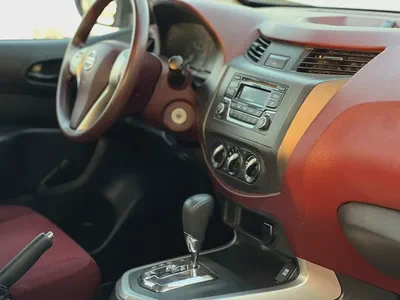 2020 Nissan Navara | 4X2  Automatic | Low mileage | GCC | Clean | Ref#1160-11